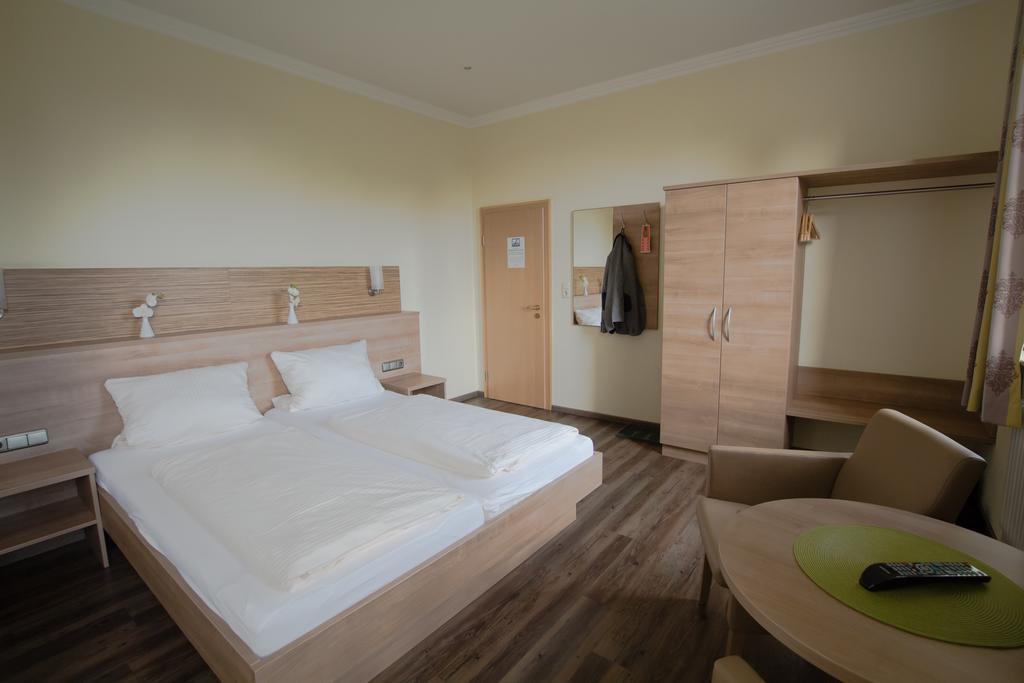 Bb Haus Neugebauer Garni Hotel Geisenheim Luaran gambar
